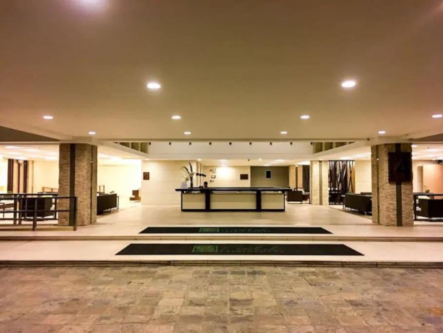 Affordable condotel near Manila Airport Exterior foto