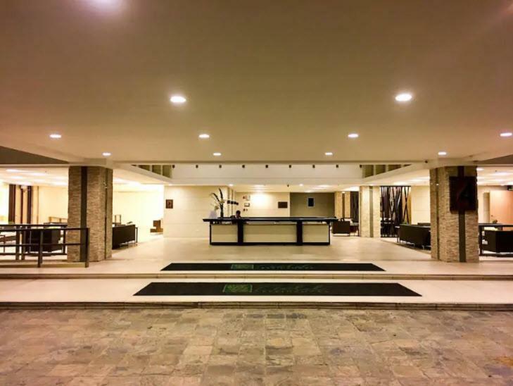 Affordable condotel near Manila Airport Exterior foto